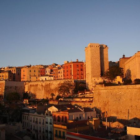 Vista Suites - Piazza Yenne Cagliari Exteriör bild