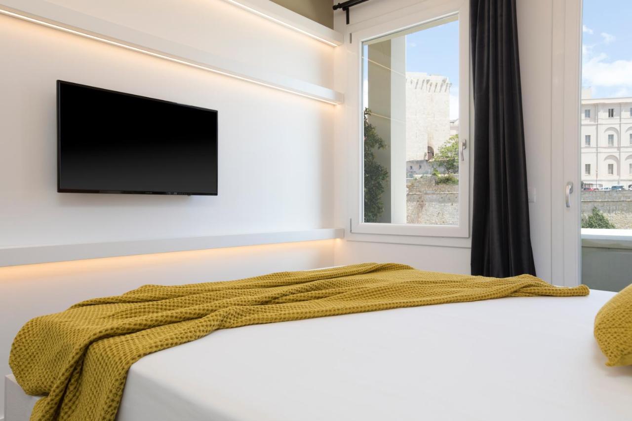 Vista Suites - Piazza Yenne Cagliari Exteriör bild