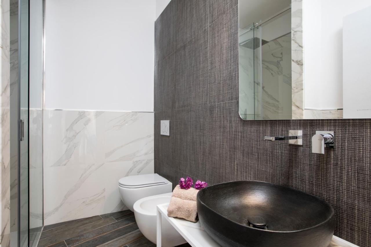 Vista Suites - Piazza Yenne Cagliari Exteriör bild